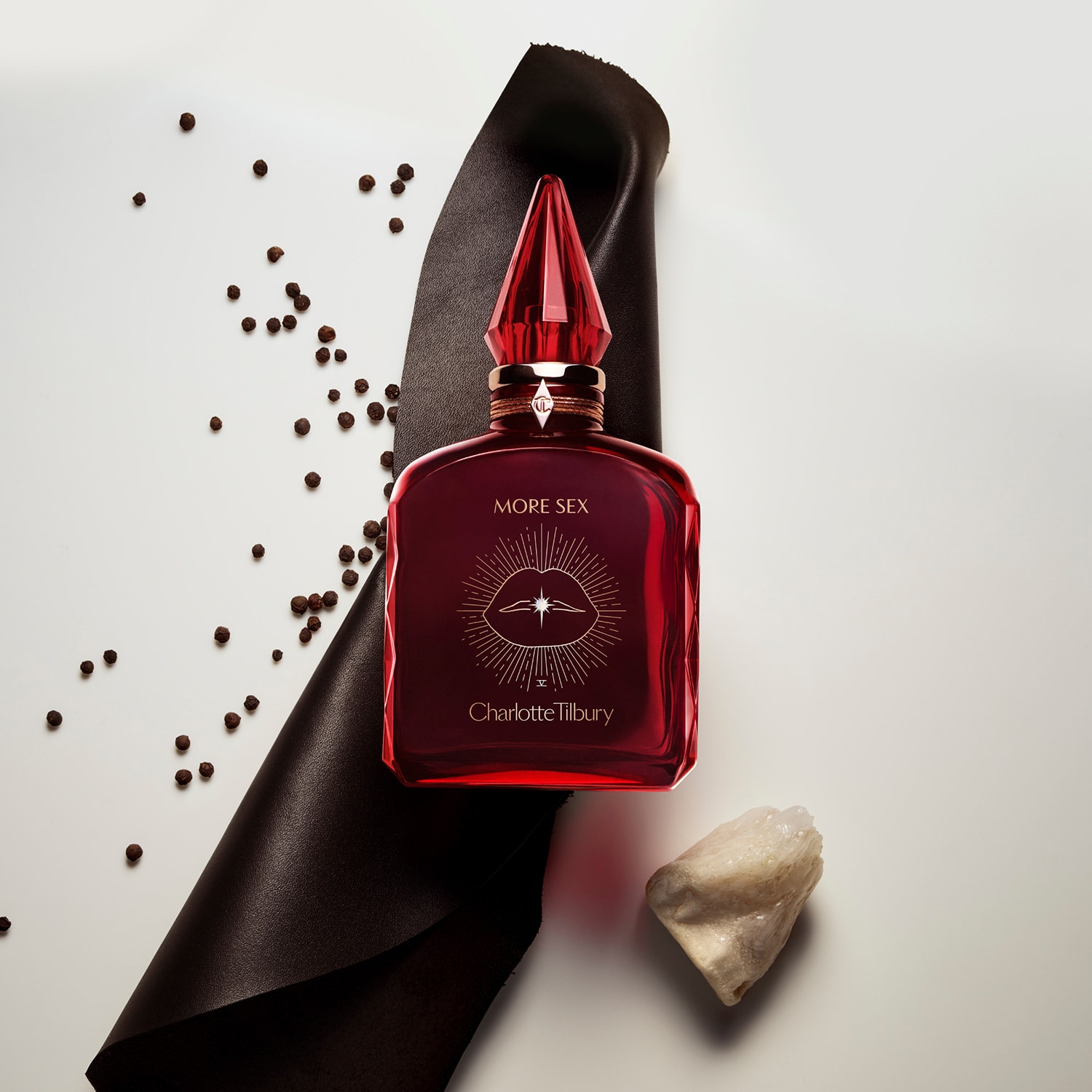 梓渝 Charlotte Tilbury数量限定コラボグッズ　逆愛 More Sex - Apa de parfum | CHARLOTTE TILBURY ≡ SEPHORA